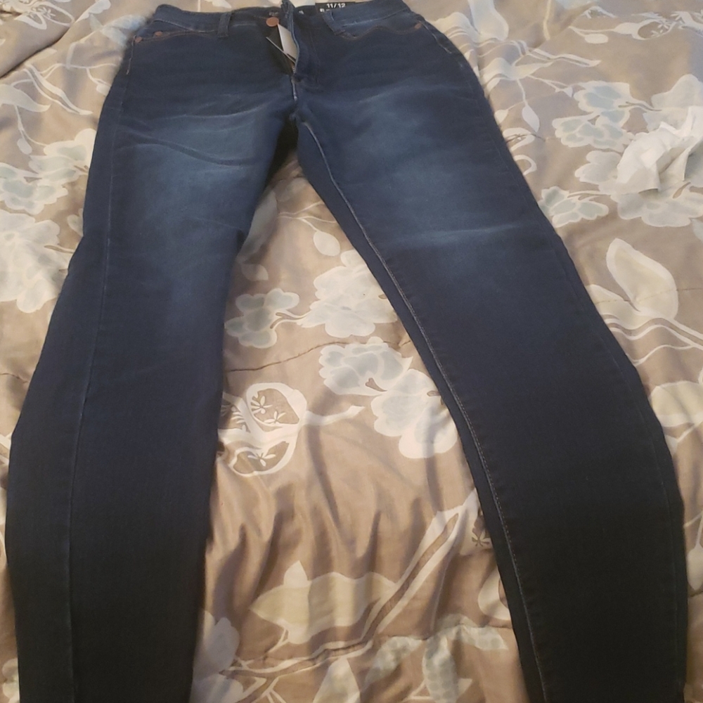 Jeans - Picture 2 of 3